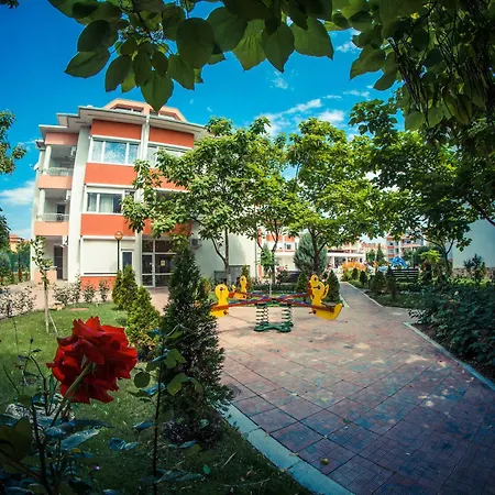 Sunny Apartment
