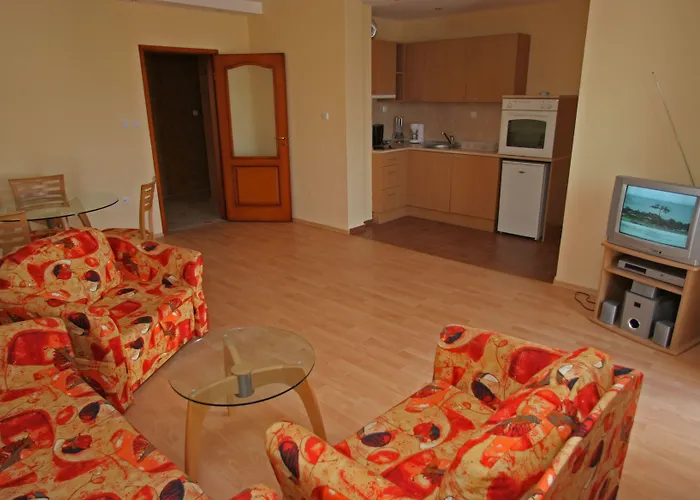 アパート Sunny サニービーチ